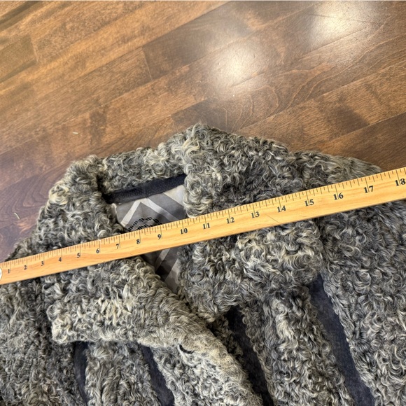 Vintage gray ASTRAKHAN LAMB sheep & Suede coat Jacket with chevron pattern strip - Picture 14 of 16
